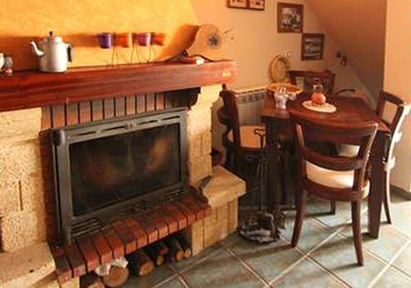 Hotel Rural La Aldea Encantada Quintanilla del Monte de Rioja Esterno foto